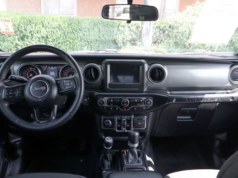 Used 2023 Jeep Wrangler Unlimited Sport AWD/4WD image 29