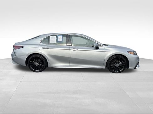 Used 2024 Toyota Camry XSE image 8