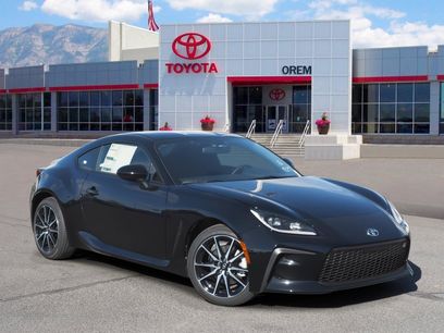 New 2025 Toyota GR86 w/ ALL Weather Mat Package (TMS)