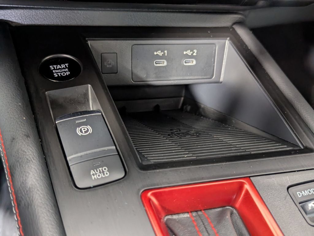 Used 2025 Nissan Kicks SR FWD image 21