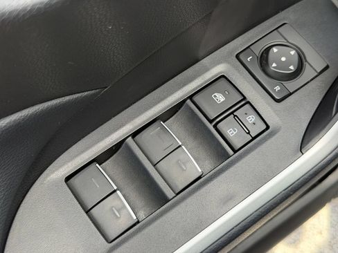 Used 2024 Toyota RAV4 XLE w/ Convenience Package FWD image 21