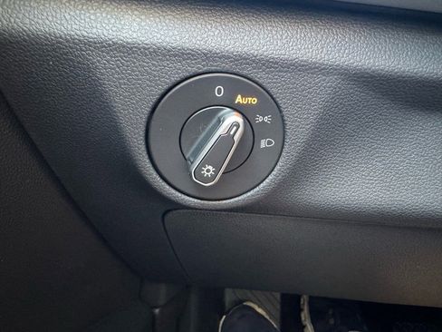 New 2025 Volkswagen Jetta SE image 23