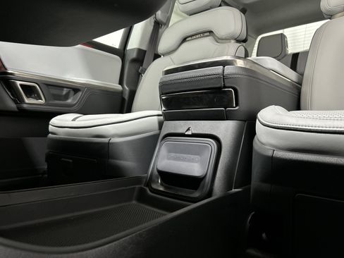 Used 2023 Rivian R1T Adventure image 31