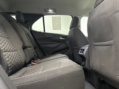 Used 2018 Chevrolet Equinox LT FWD image 20