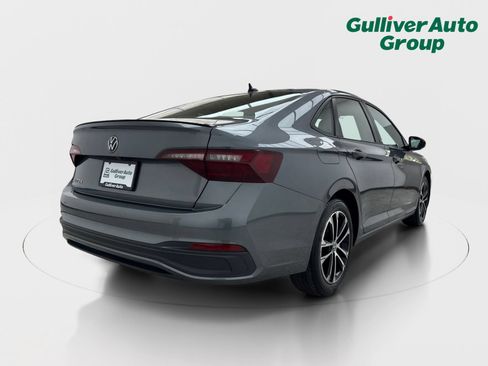 Used 2024 Volkswagen Jetta Sport FWD image 8