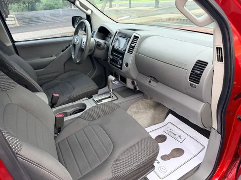 Used 2016 Nissan Frontier Desert Runner RWD image 24