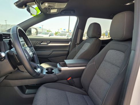 Used 2025 GMC Terrain Elevation AWD/4WD image 10
