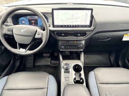 New 2025 Ford Bronco Sport Outer Banks w/ Sasquatch Outer Banks Package image 16