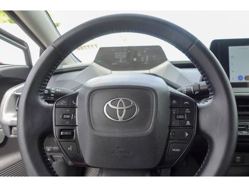 Used 2025 Toyota Prius LE FWD image 13
