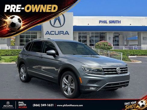 Used 2019 Volkswagen Tiguan SEL Premium w/ 3rd Row Seat Package AWD/4WD image 1