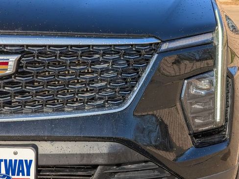 Used 2024 Cadillac XT4 Luxury image 8