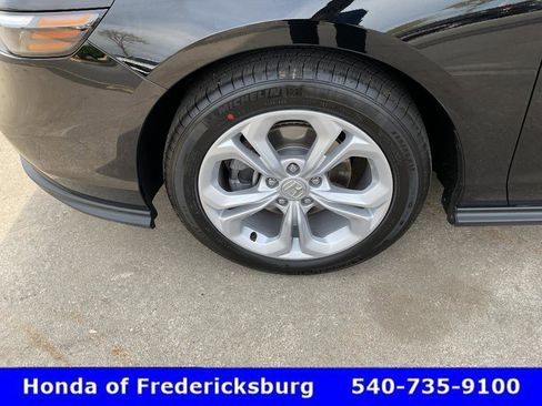 Certified 2025 Honda Accord LX image 10