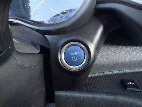 Used 2024 Toyota Sienna XLE Woodland Edition image 23