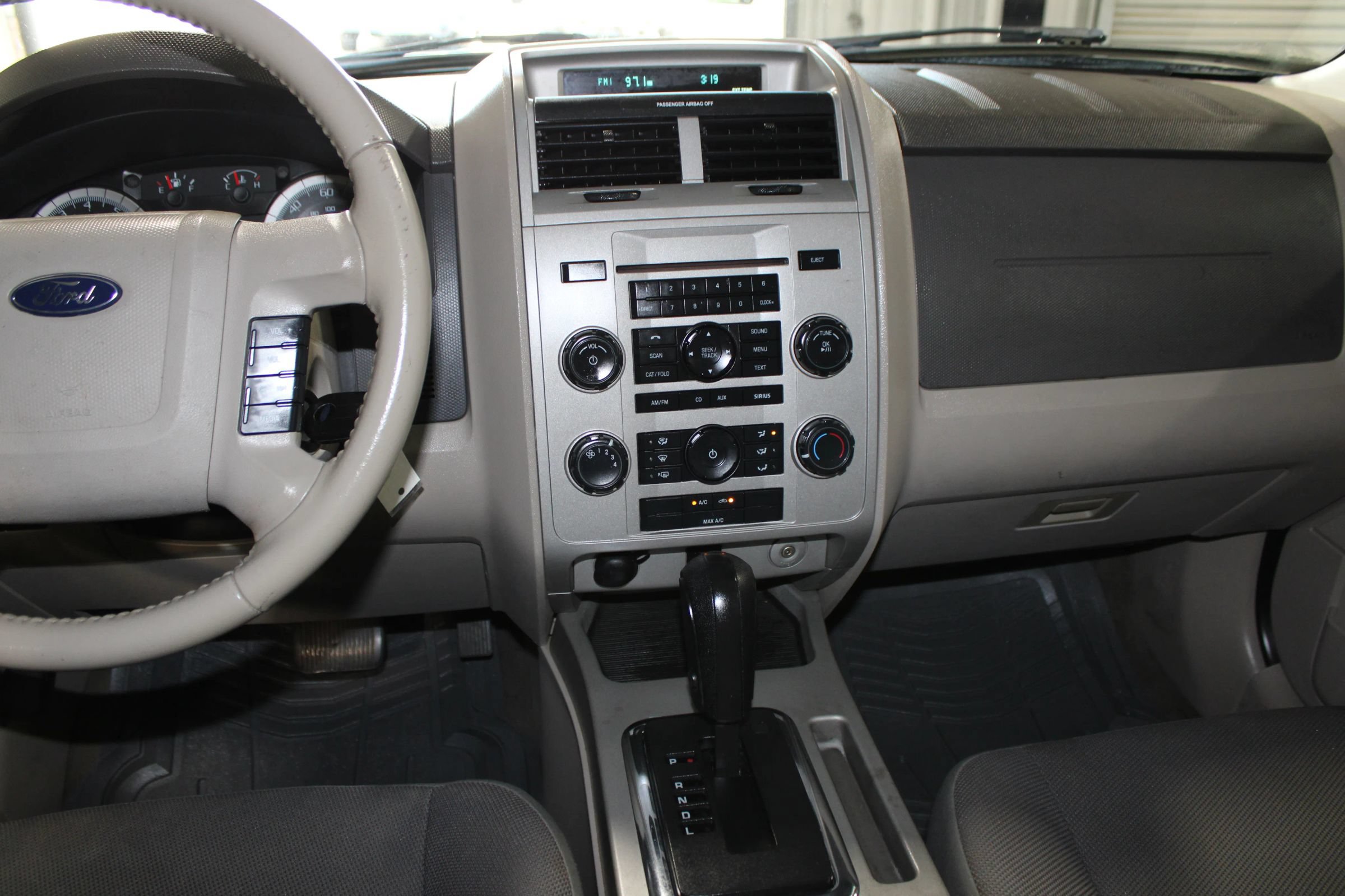 Used 2009 Ford Escape XLT FWD image 13