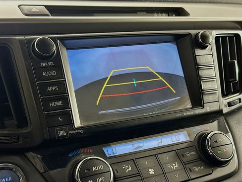 Used 2018 Toyota RAV4 Limited image 23