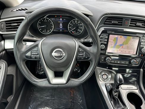 Used 2023 Nissan Maxima SV w/ Floor Mat Group FWD image 14