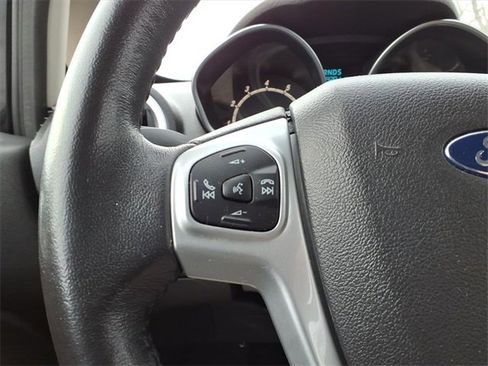 Used 2015 Ford Fiesta SE image 15
