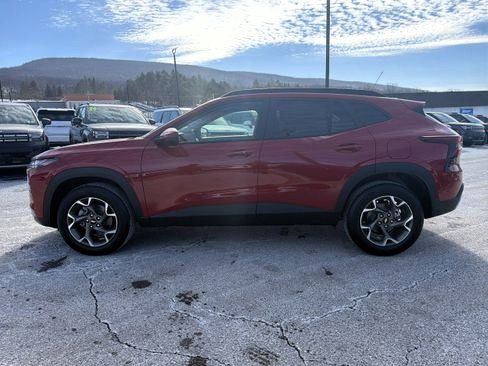 New 2026 Chevrolet Trax LT w/ Driver Confidence Package image 38