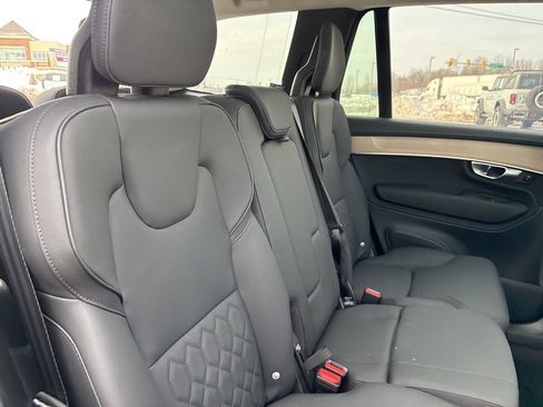 Used 2025 Volvo XC90 B5 Plus image 39