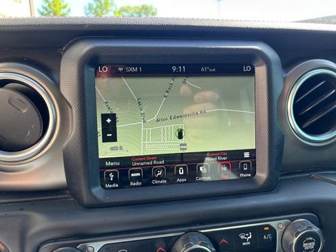 Used 2018 Jeep Wrangler Unlimited Rubicon AWD/4WD image 25