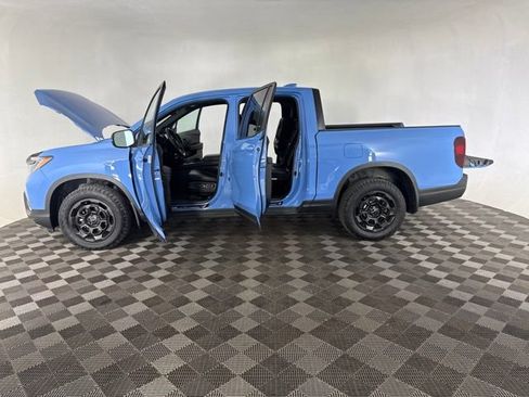 Certified 2025 Honda Ridgeline TrailSport+ image 10
