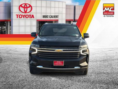Used 2024 Chevrolet Tahoe LT w/ Luxury Package AWD/4WD image 8