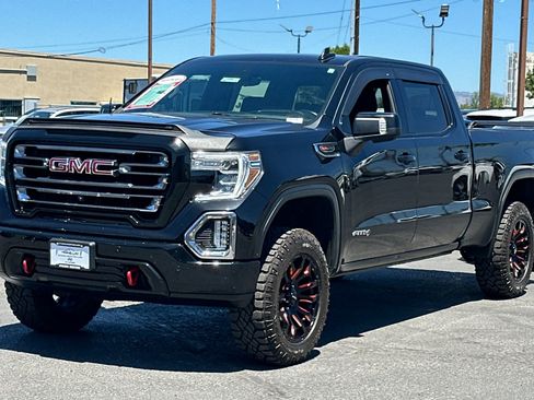 Used 2022 GMC Sierra 1500 AT4 w/ AT4 Premium Package AWD/4WD image 8