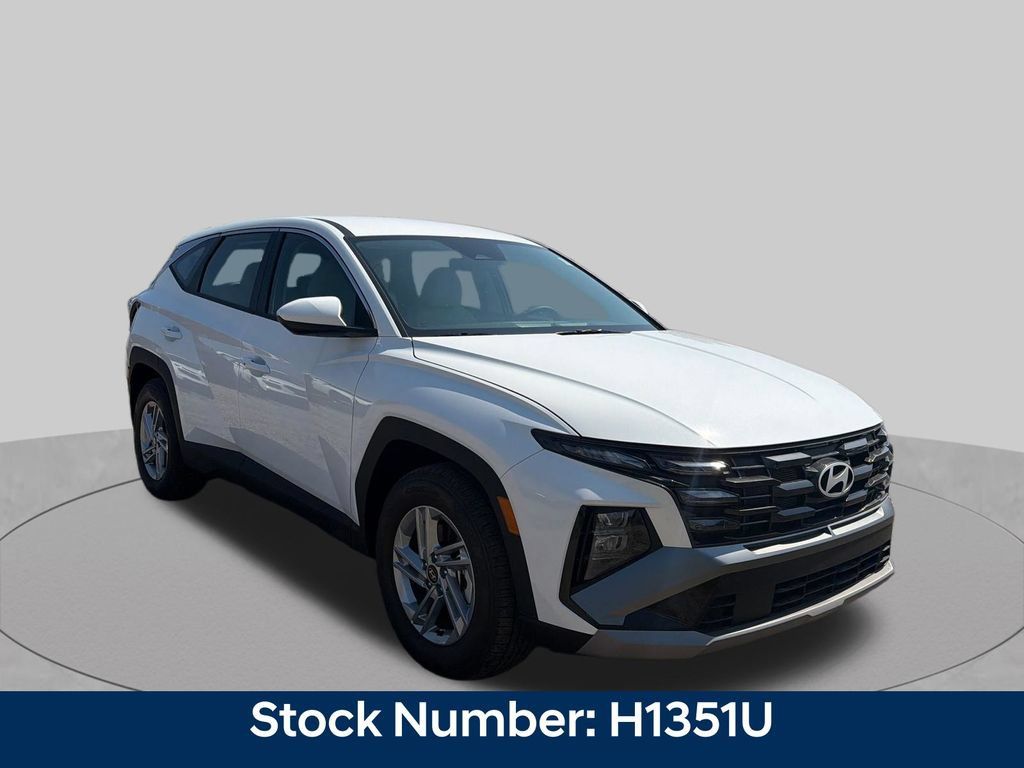 New 2026 Hyundai Tucson SE FWD image 8