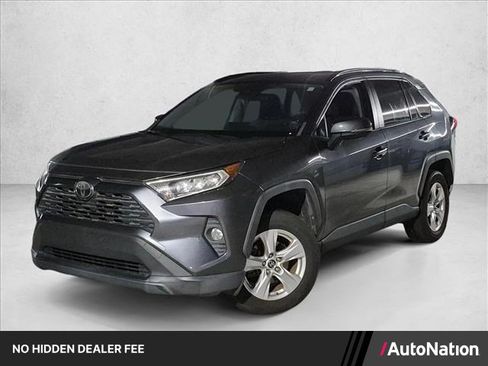 Used 2019 Toyota RAV4 XLE w/ Convenience Package FWD image 1