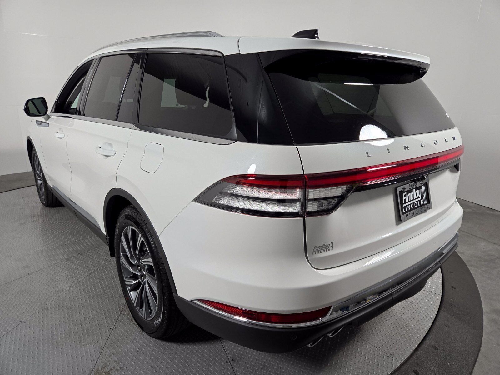 New 2027 Lincoln Aviator 2WD image 7