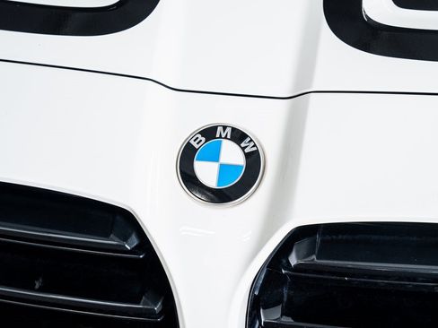Used 2021 BMW M4 Coupe image 17