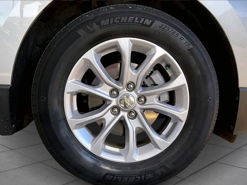 Used 2020 Chevrolet Equinox LT image 9