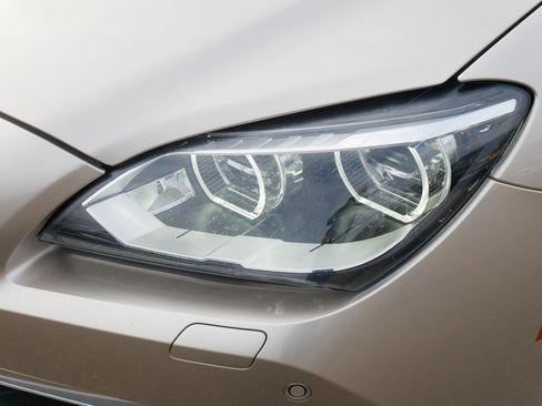 Used 2012 BMW 640i Convertible image 16