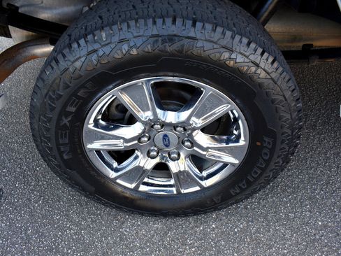 Used 2015 Ford F150 Lariat image 36