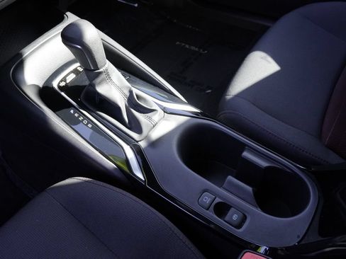 Used 2024 Toyota Corolla SE FWD image 17