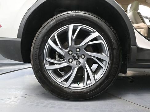 Used 2024 Lincoln Corsair AWD w/ Equipment Group 101A image 16