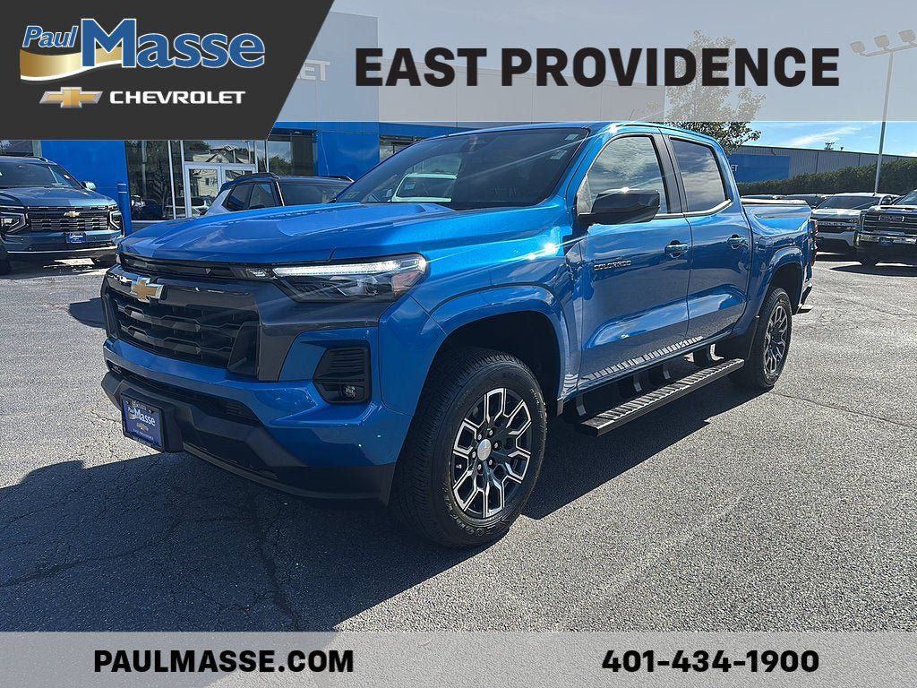 Certified 2024 Chevrolet Colorado LT w/ LT Convenience Package III AWD/4WD image 1