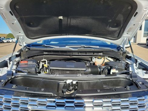 Used 2023 GMC Yukon XL Denali image 29