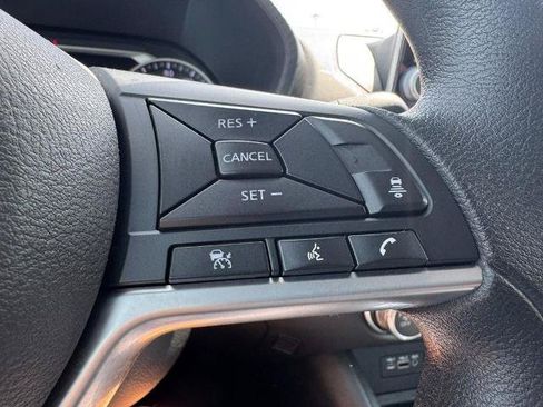 Certified 2023 Nissan Sentra SV FWD image 17