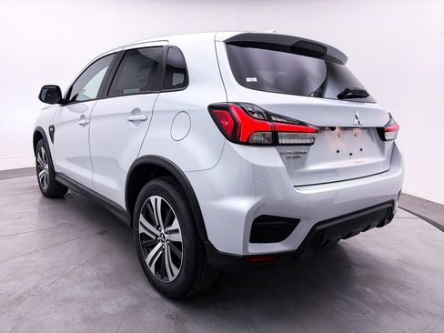 Used 2026 Mitsubishi Outlander Sport ES AWD/4WD image 4