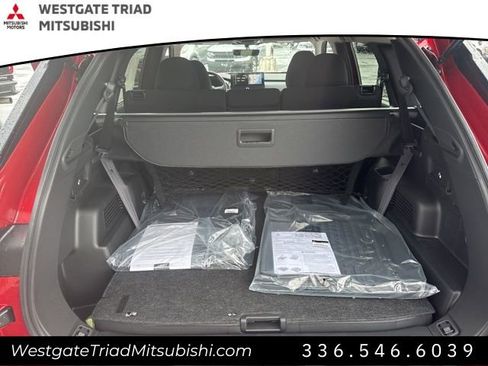 New 2026 Mitsubishi Outlander ES image 24