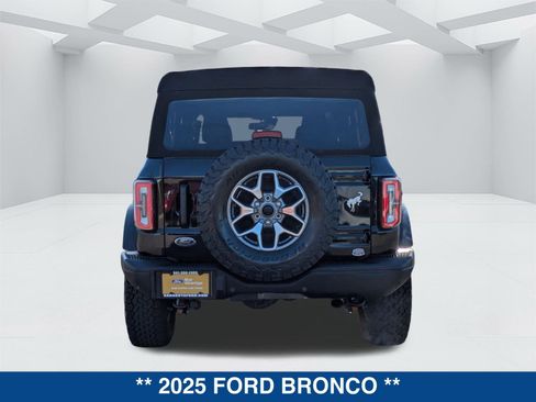 Certified 2025 Ford Bronco Badlands image 5