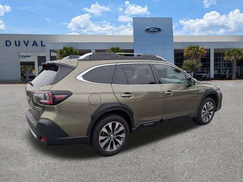 Used 2025 Subaru Outback Touring XT image 4