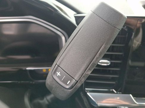 New 2026 GMC Sierra 1500 SLE w/ Preferred Package image 8