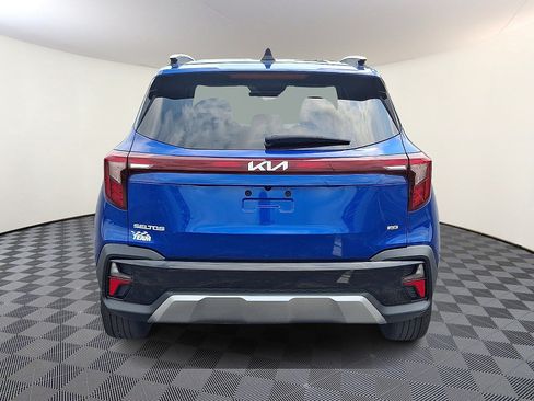 Used 2024 Kia Seltos S AWD/4WD image 5