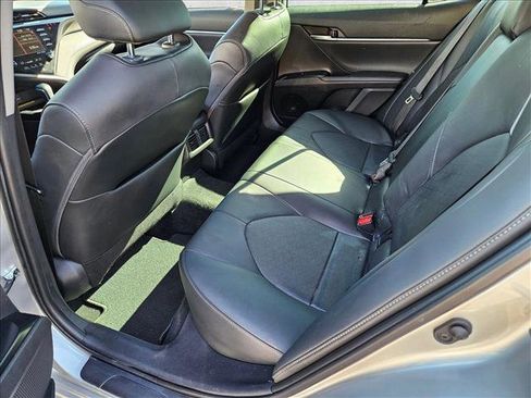 Used 2020 Toyota Camry XSE image 17