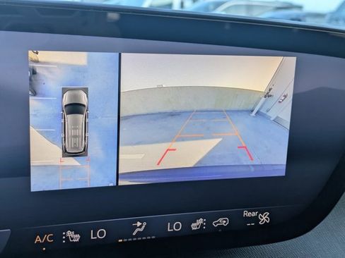 Used 2025 Buick Enclave Preferred image 19