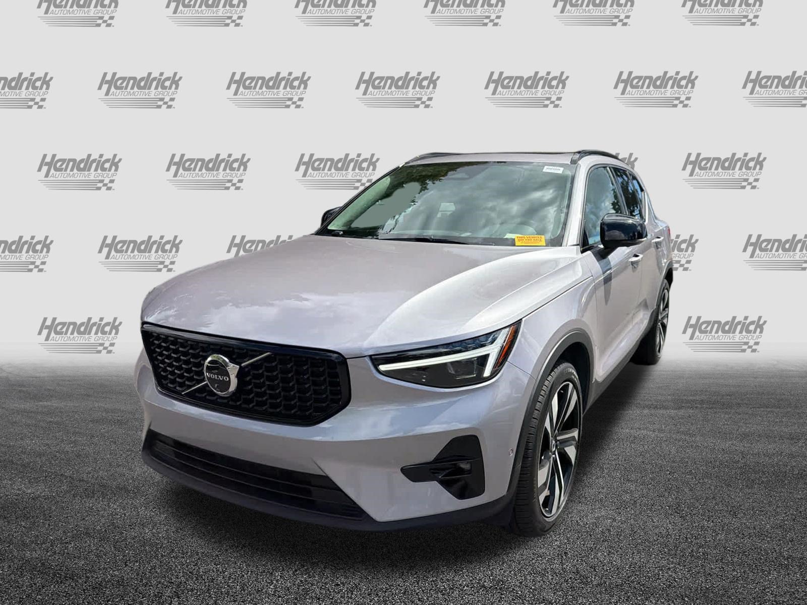 Used 2026 Volvo XC40 B5 Ultra AWD/4WD image 6
