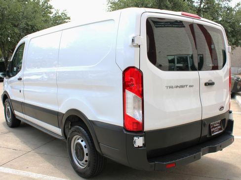 Used 2019 Ford Transit 150 130 Low Roof RWD image 7
