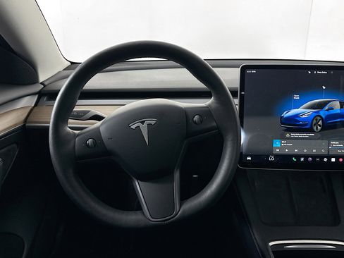 Used 2022 Tesla Model 3 Long Range image 17